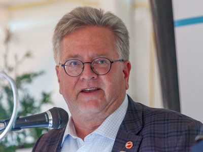The Honourable Rob Black, Canadian Senator speaking at Aboyne Rural Hospice Sept 15th Community Kick-off event